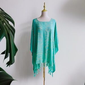 0091/ Seafoam  Green Moon Chase Poncho With Fringes